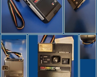Vintage 1970s Kodak Colorburst 250 Instant Camera and Case