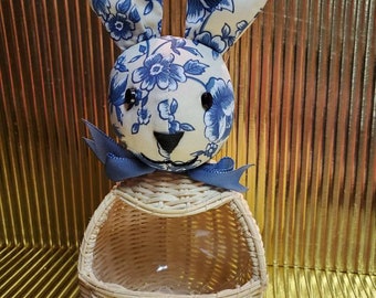 Vintage Avon Bonny Bunny Basket from The Gift Collection Fillable Gift or Decoration New in Box Easter Spring