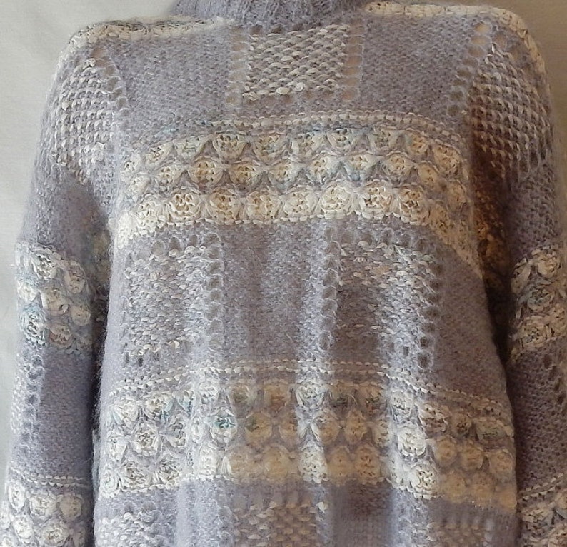 Sz L XL 1X Made England Mohair Pullover 70s Vintage Crew Neck Pastel Pale Lilac & White Oversize UK Britain Openwork Knit image 4