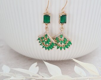 Art Deco Fan Earrings, Emerald Green Glass Earrings, Green Dangle Earrings, Bridesmaid Earrings, 1920s Earrings, Gifts for Women and Girls
