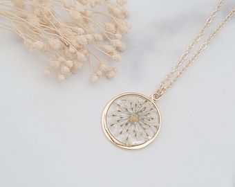 Mustard Seed and White Flower Pendant Necklace, Bridesmaid Jewellery, Flower Girl Gifts, Religious Jewellery, Matthew 17 20 Pendant