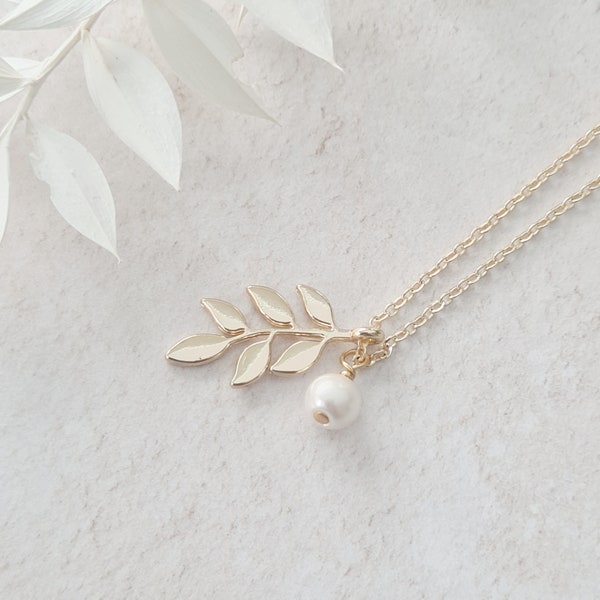 Leaf Style Pearl Pendant main image 0