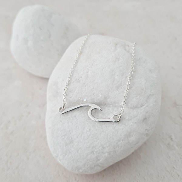 Collier vague, vague de mer minimaliste, collier de surf, bijoux de plage, cadeaux pour femme et fille, bijoux de surf, collier vague océan