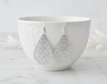Silver Plated Flower Filigree Earrings, Dainty Sterling Silver Drops, Minimalist Geometric Floral Dangles, Lightweight Silver Earrings