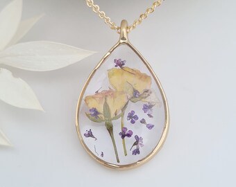 Real Yellow Rose Necklace, Rose Pendant, Vintage Floral Jewellery, Bridesmaid Necklace, Bride Jewellery, Rose in Resin, Botanical Gifts