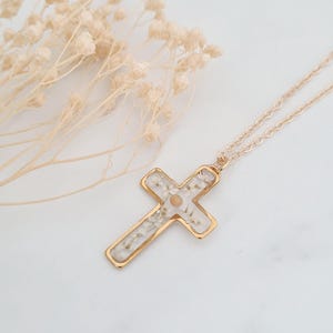 Senfkorn Kreuz Halskette, Kreuz Anhänger, Glaube Schmuck, Christliche Halskette, Taufgeschenke, Getrocknete Blumen Halskette, Zierliches Kreuz für Sie