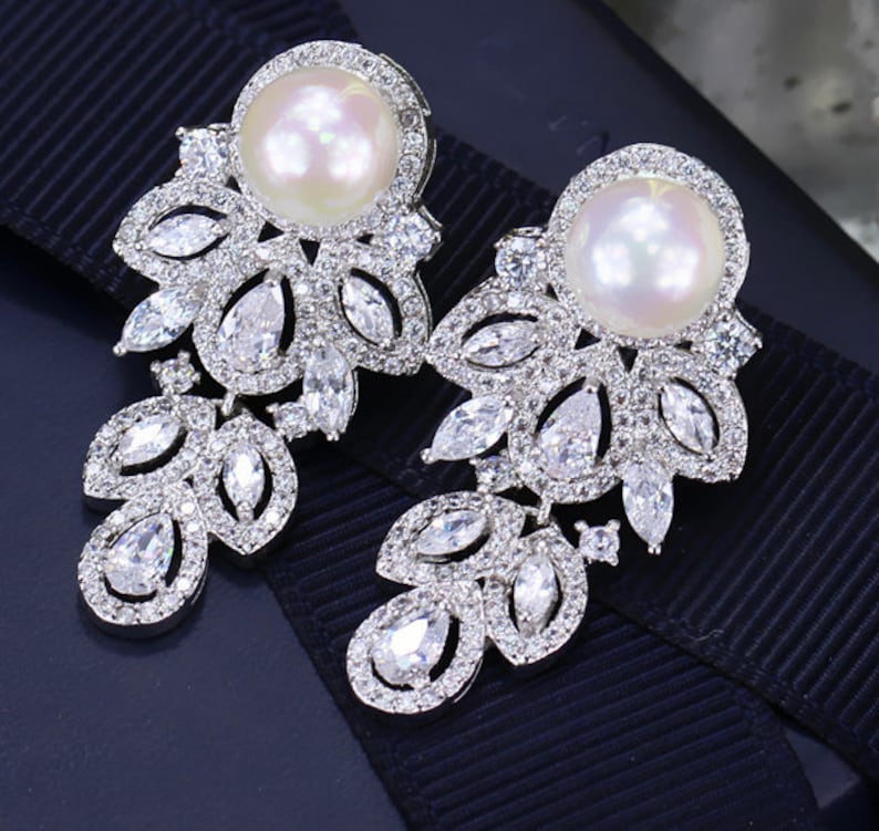 Pair Pearl Leaf Dangle Drops SILVER Wedding Gauges tunnels Plugs earring 8g 6g 4g 2g 0g 00g 7/16 1/2 3mm 4mm 5mm 6mm 8mm 10mm 11mm 12mm image 2