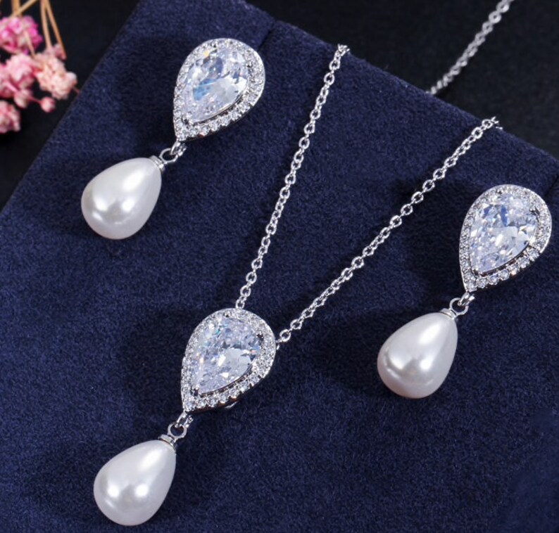 SET Necklace & Gauges Earrings Silver Water Drop Shape Pearl Etsy