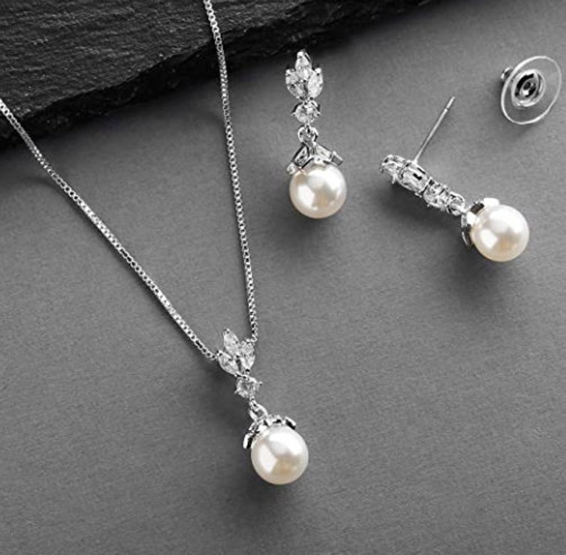 SET Necklace & Gauges Earrings Silver Light Ivory Pearl Drop Etsy