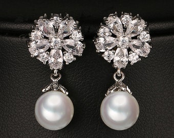 PAIR Small Round Flower Pearl Dangle Crystal Vintage Silver tunnels gauges plugs earrings 8g 6g 4g 2g 0g 00g 4mm 5mm 6mm 8mm 10mm