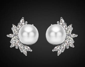 PAIR Silver Leaf Floral Earrings - Pearl Gauges - Bridesmaid Gift - Pearl Plugs - Wedding Gauges - Wedding Plugs - Wedding Jewelry