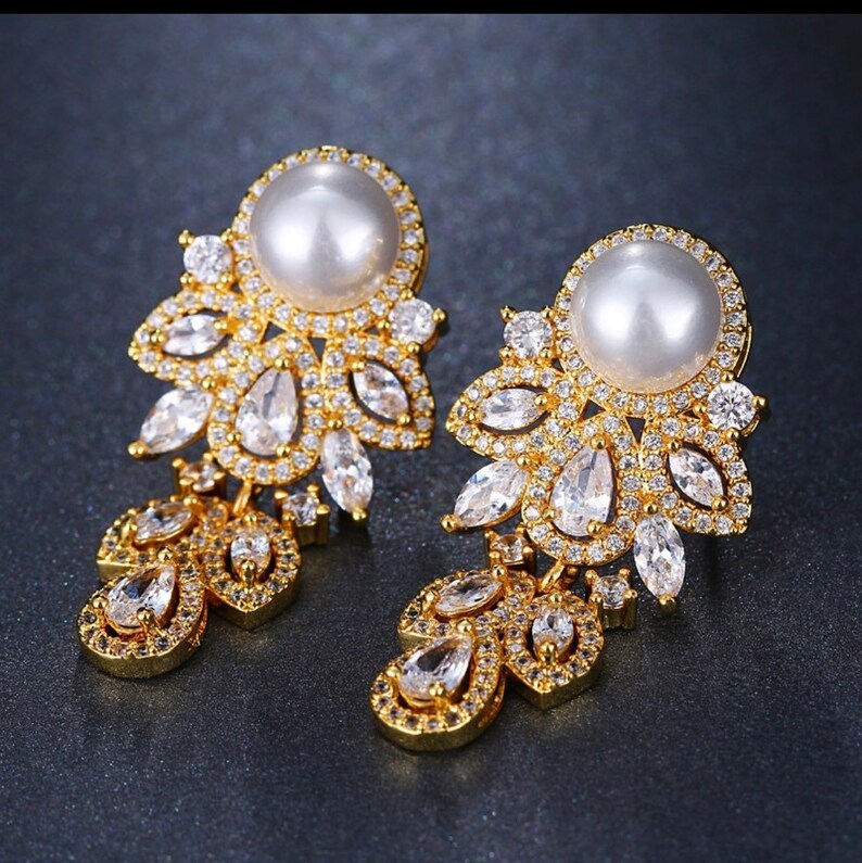Pair Pearl Leaf Dangle Drops GOLD Wedding Gauges tunnels Plugs earring 8g 6g 4g 2g 0g 00g 716 12 3mm 4mm 5mm 6mm 8mm 10mm 11mm 12mm