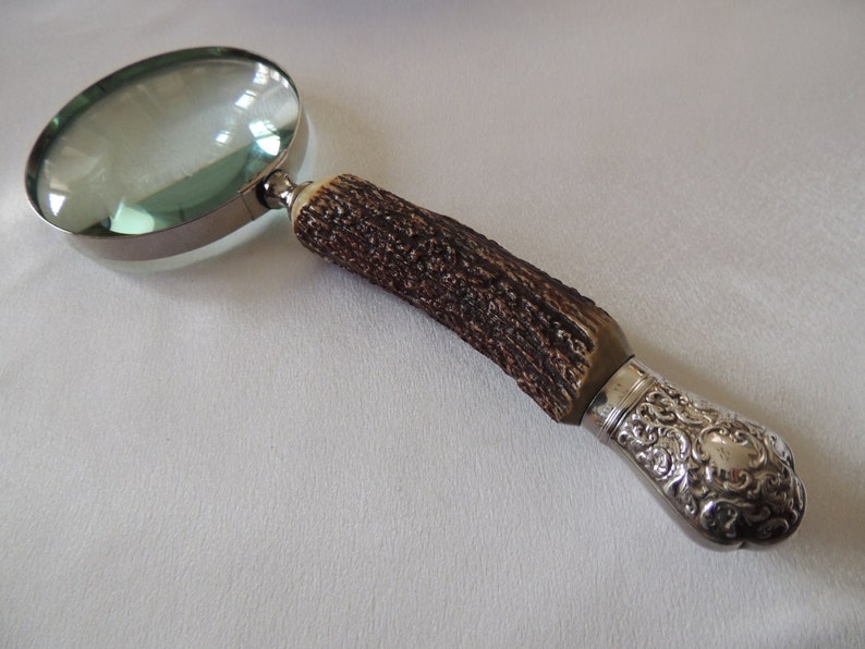 American Stag Handle Magnifying Glass With Silver End Collar.
