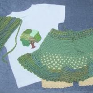 Puede incluir: Texto negro sobre fondo blanco: "CUSTOM Wall Quotes DESIGN". Las palabras están en una mezcla de fuentes, con "Wall Quotes" en cursiva. El texto es probablemente para la decoración de paredes.