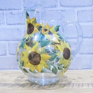 Hand Painted Sunflower Glass Pitcher, Floral Pitcher, Iced Tea Pitcher, Birthday Gift for Mom, for Wife, for Grandma, Sunflower Gift