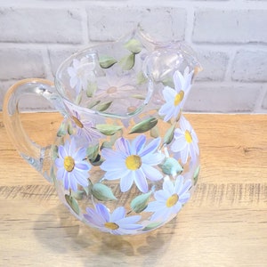 Hand Painted Daisy Glass Pitcher, Floral Pitcher, Iced Tea Pitcher, Christmas Gift for Mom, for Wife, for Grandma, Daisy Gift image 2