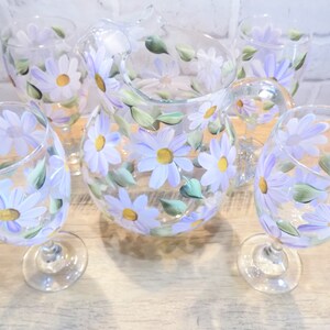 Hand Painted Daisy Glass Pitcher, Floral Pitcher, Iced Tea Pitcher, Christmas Gift for Mom, for Wife, for Grandma, Daisy Gift image 5
