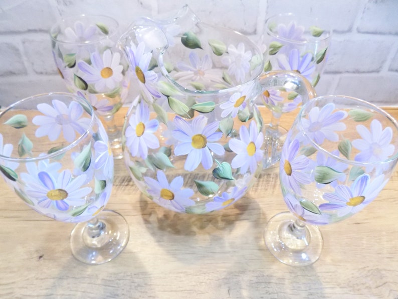 Hand Painted Daisy Glass Pitcher, Floral Pitcher, Iced Tea Pitcher, Christmas Gift for Mom, for Wife, for Grandma, Daisy Gift image 5