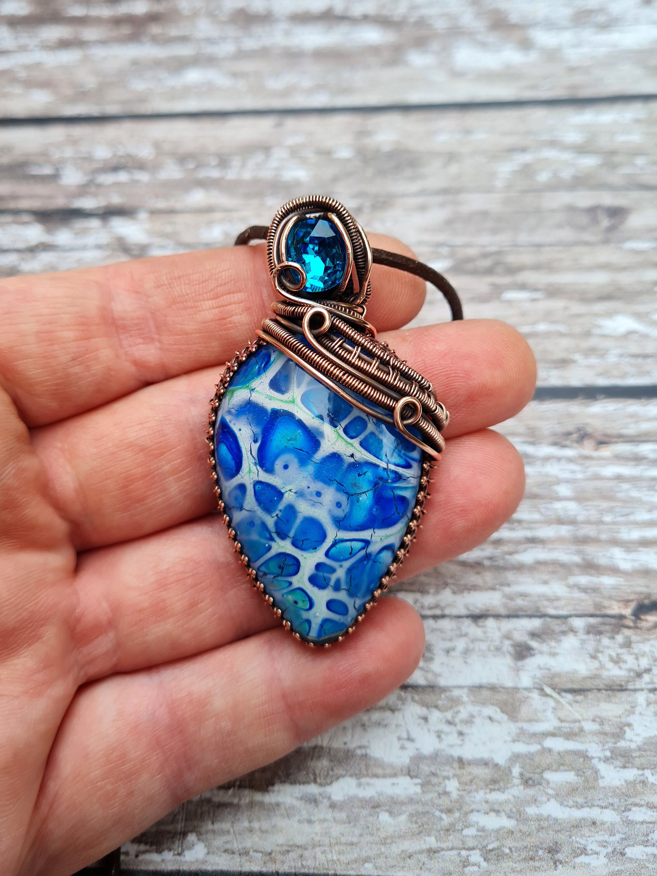 Pendentif En Résine Fait Main Unique - Création Artistique Signée S. Magne - Bijou Artisanal