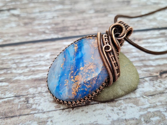 Wire Wrapped Resin and Copper Pendant. Blue and White Patterned Chunky Statement Necklace. Woven Wire Copper Necklace. Wire Wrapped Jewelry. Etsy UK