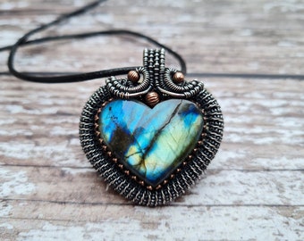 Wire Wrapped Labradorite Heart Pendant, Mixed Metal Statement Necklace in Silver and Copper, Natutal Feldspar Crystal for Protection