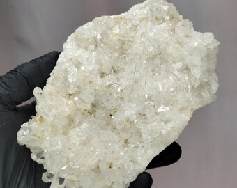 662g Funkelnde Quarz-Druse – der Kristallteppich der Natur!