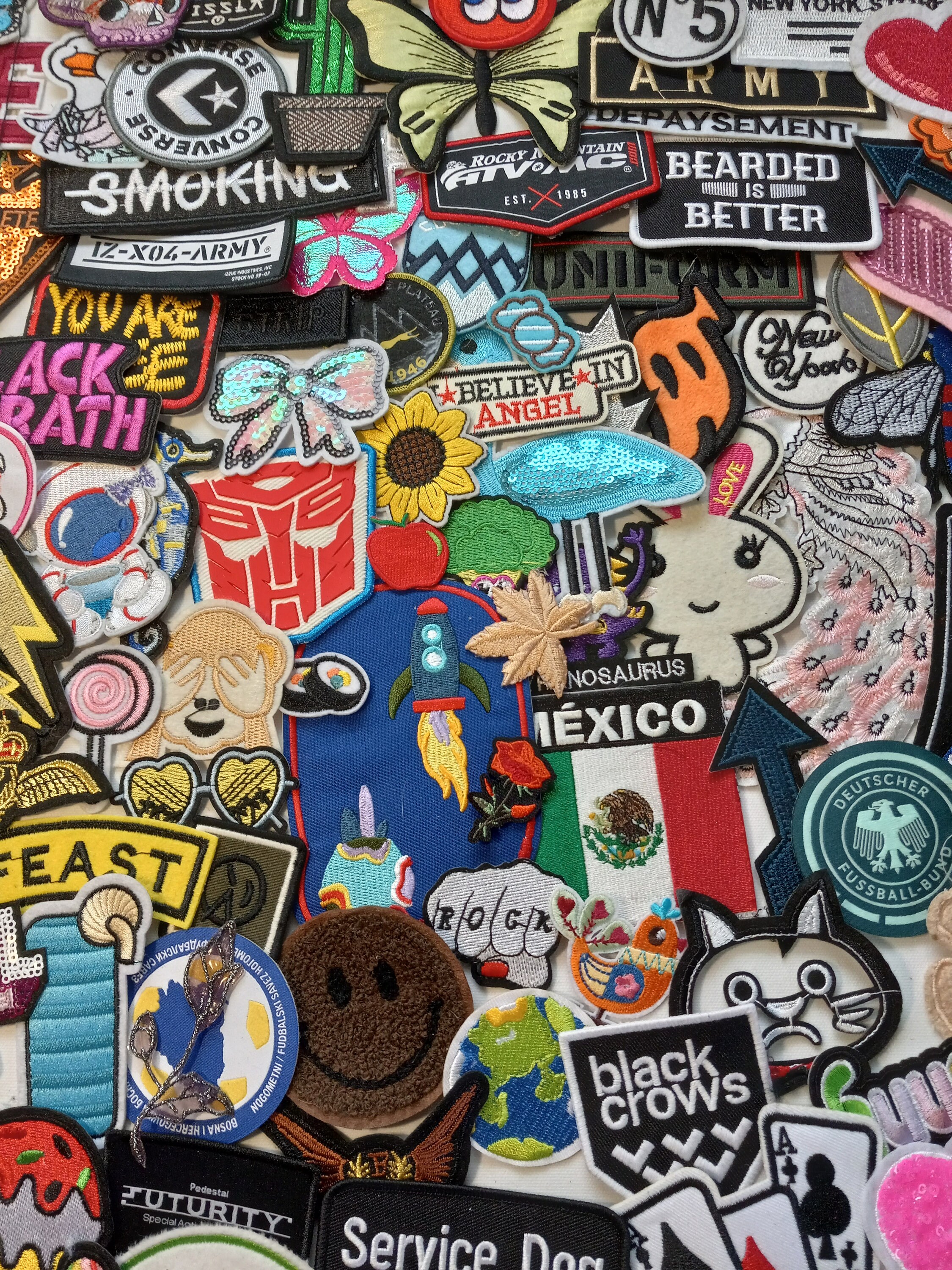 25 MIXED SEW on and IRON on Patches, Randomly Selected Patch Lot