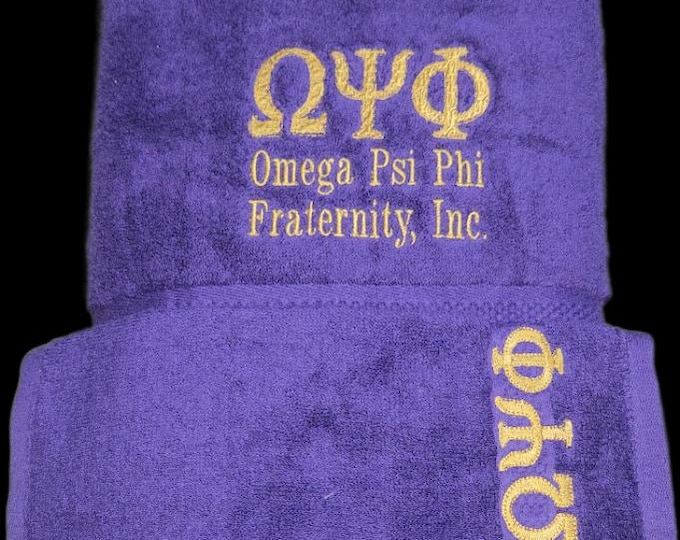 OMEGA PSI PHI Rich Purple 2 piece Towel Set (Bath Towel and Wash Cloth)/Que 2 piece Towel Set/Purple Que Towel Set