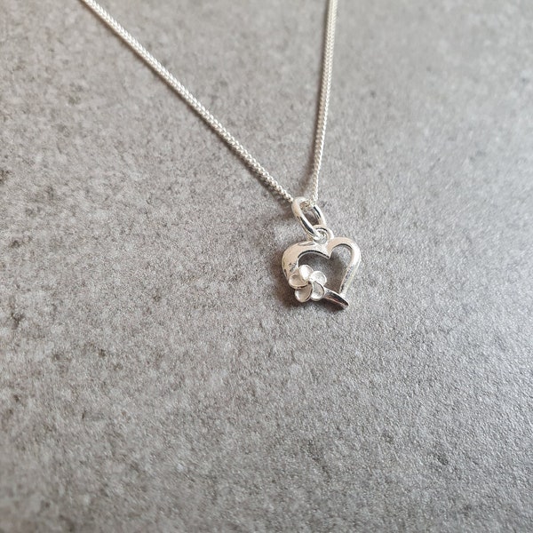 Sterling Silver Forget me not Necklace/Forget me not Charm Necklace/Silver Heart/Silver Flower Charm/Flower Pendant Necklace/Sweetheart