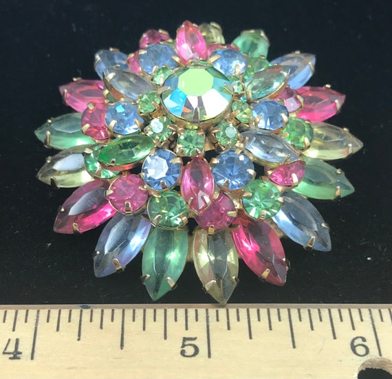 Pastel multicolor faceted marquise and chaton gla… - image 8