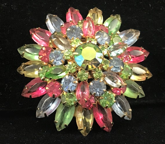 Pastel multicolor faceted marquise and chaton gla… - image 4