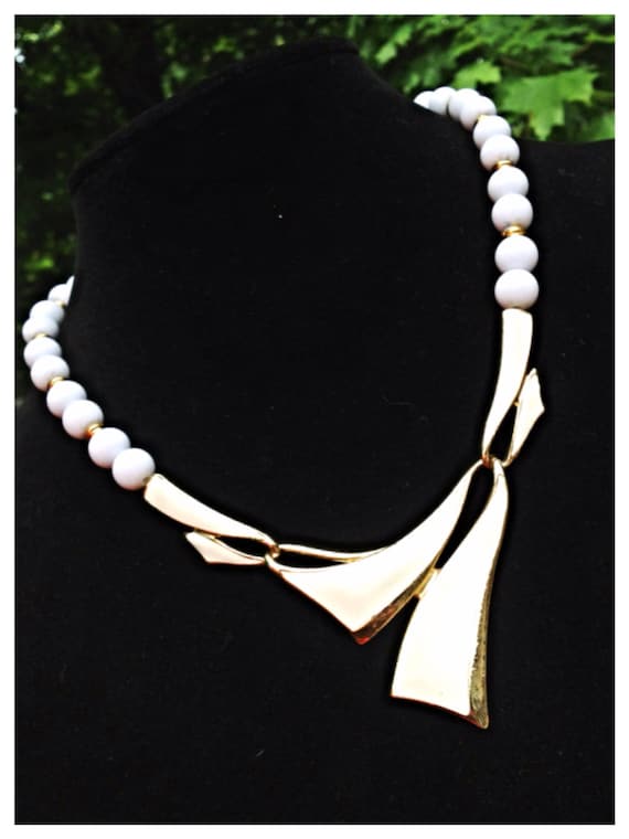Vintage White and Gold Necklace, Abstract Form Ne… - image 1