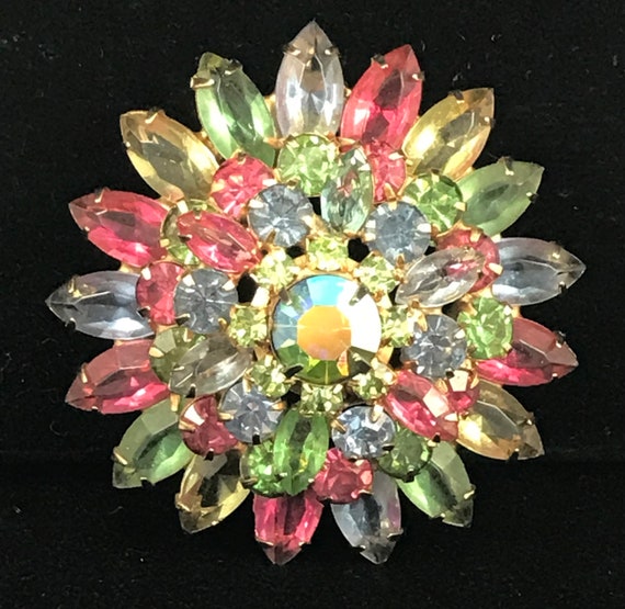 Pastel multicolor faceted marquise and chaton gla… - image 3