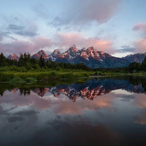 Grand-Teton-Nationalpark bei Sonnenaufgang | Fernweh-Geschenk | Schwabachers Landung | Kunstfotografie aus Wyoming