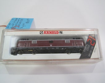 Arnold N Scale 82023 BR 221 DB Digital Diesel Locomotive