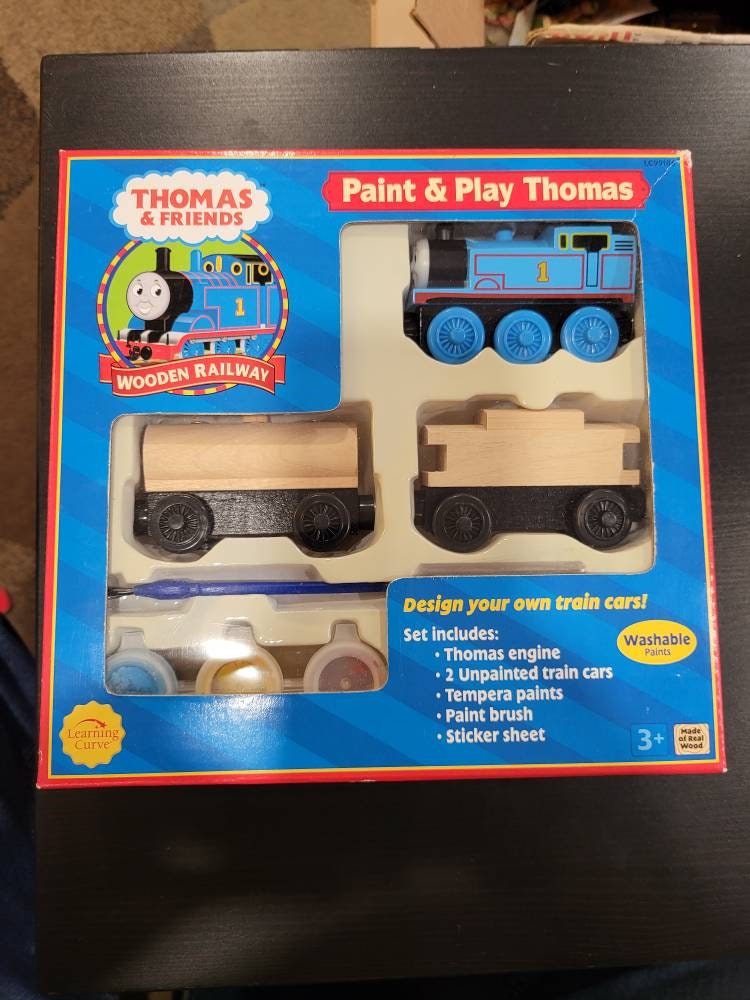Thomas the Train Wooden Railway & Friends New Loose Paint And Breakfast Thomas 