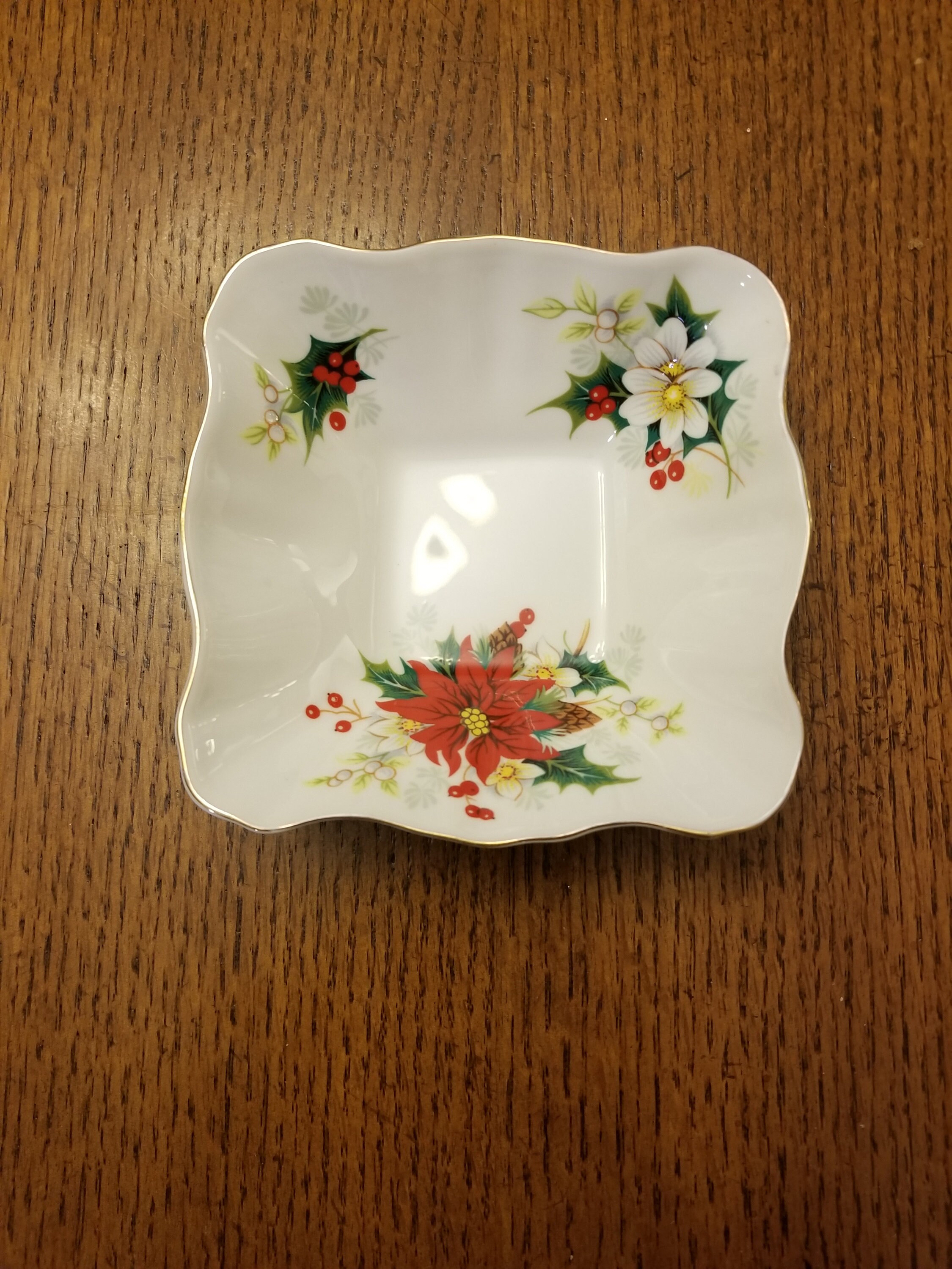 Royal Albert Bone China Poinsettia Square Candy Dish Fine Art Ceramics