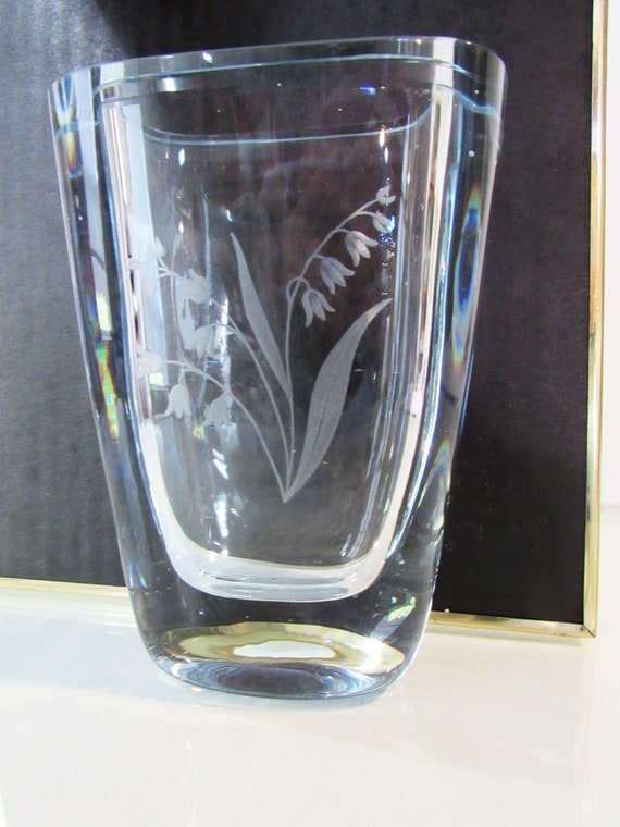 STROMBERGSHYTTAN VASE BEAUTIFUL SWEDISH ETCHED GLASS 6-1/2