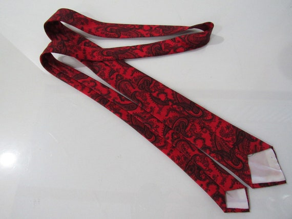 Red Paisley Skinny Tie - Mid Century Mad Men - Bl… - image 3