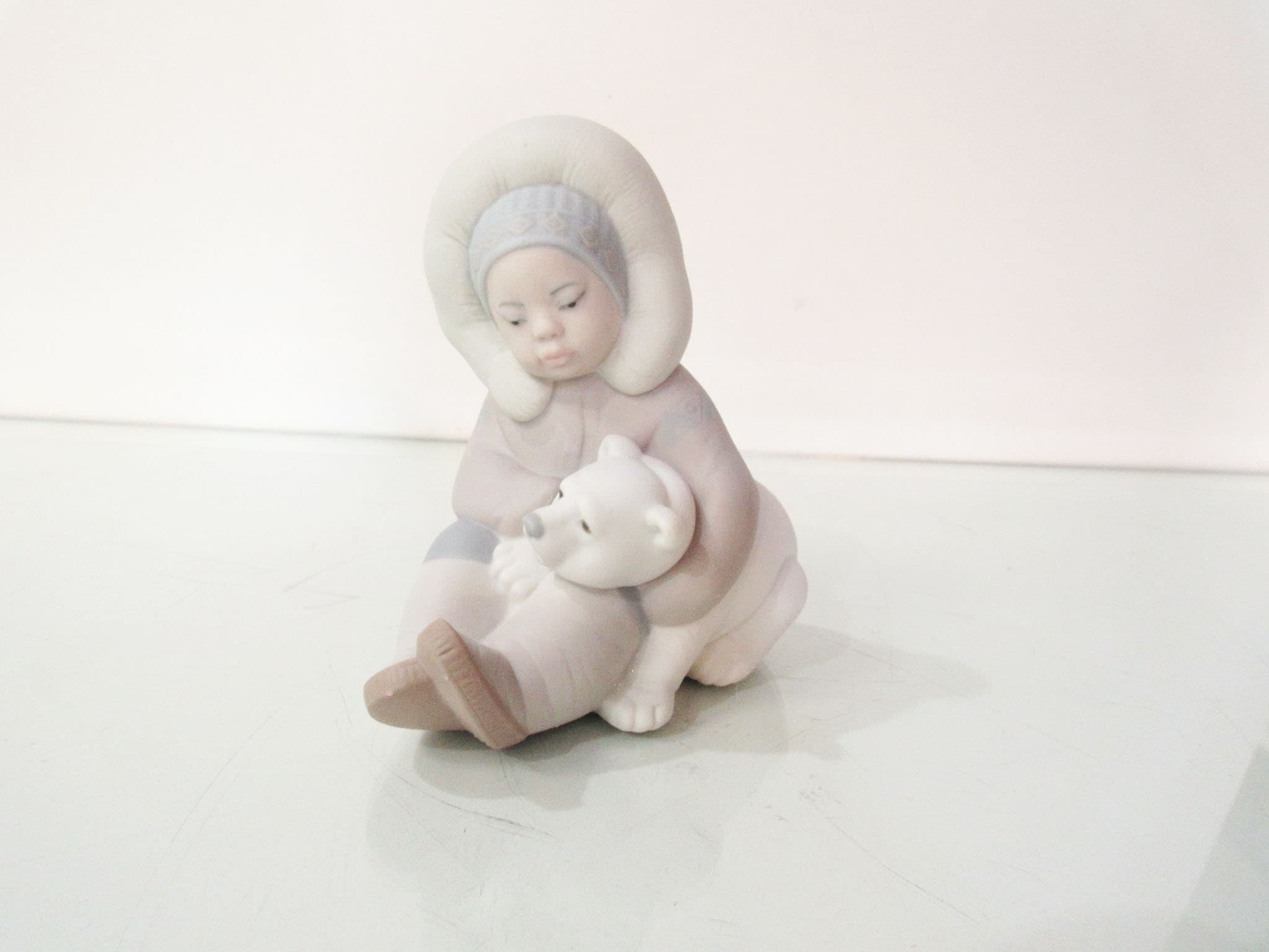 Pensive Eskimo Boy Pottery Figurine by Francisco Catalá for Lladró - Jeroen  Markies Art Deco