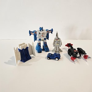 1980s Japanese Robot Toy Lot – Takara, Bandai, Excite – Transformers G1 Parts + Mini Figures + Mini Spy Jeep