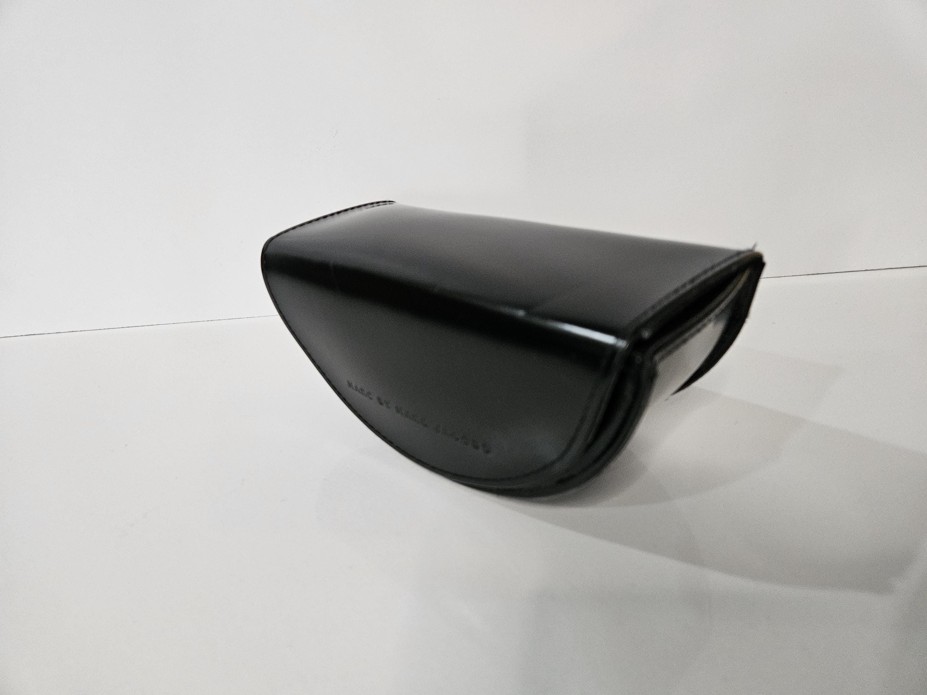 Marc by Marc Jacobs Black Eyeglasses Case Marc Jacobs Sunglasses Case With Cleaning Cloth Black  main image 3