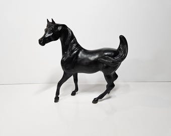 Breyer The Black Stallion #1153 Semi-Gloss Black Horse 2002–2008 - Breyer Traditional Model