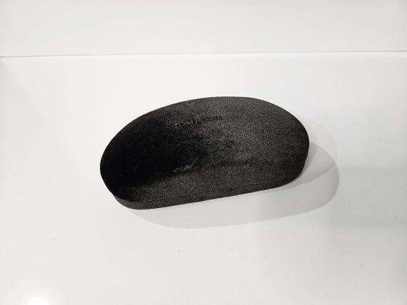 Tom Ford Authentic Sunglasses Case - Tom Ford Black Velvet  display picture 3