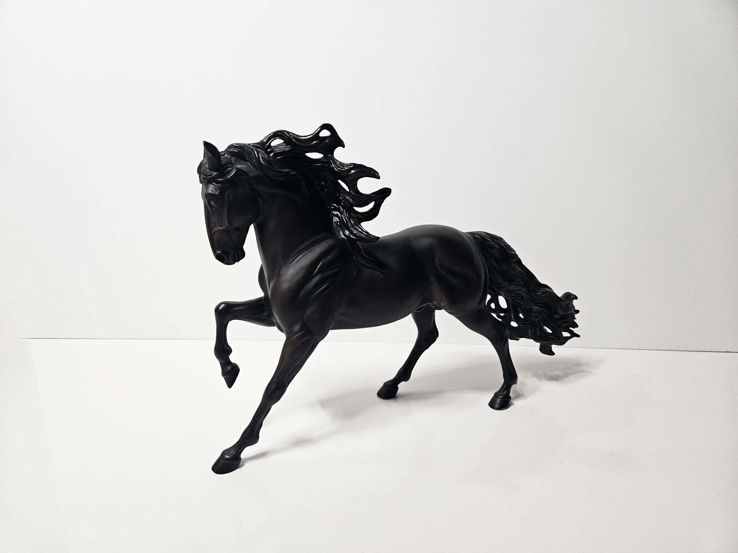 Cavallo Bryer vintage nero e marrone, guarda e leggi la descrizione - Italia