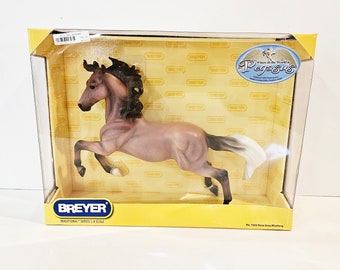 Breyer Rose grise Mustang n° 1303 en boîte