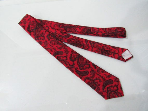 Red Paisley Skinny Tie - Mid Century Mad Men - Bl… - image 1
