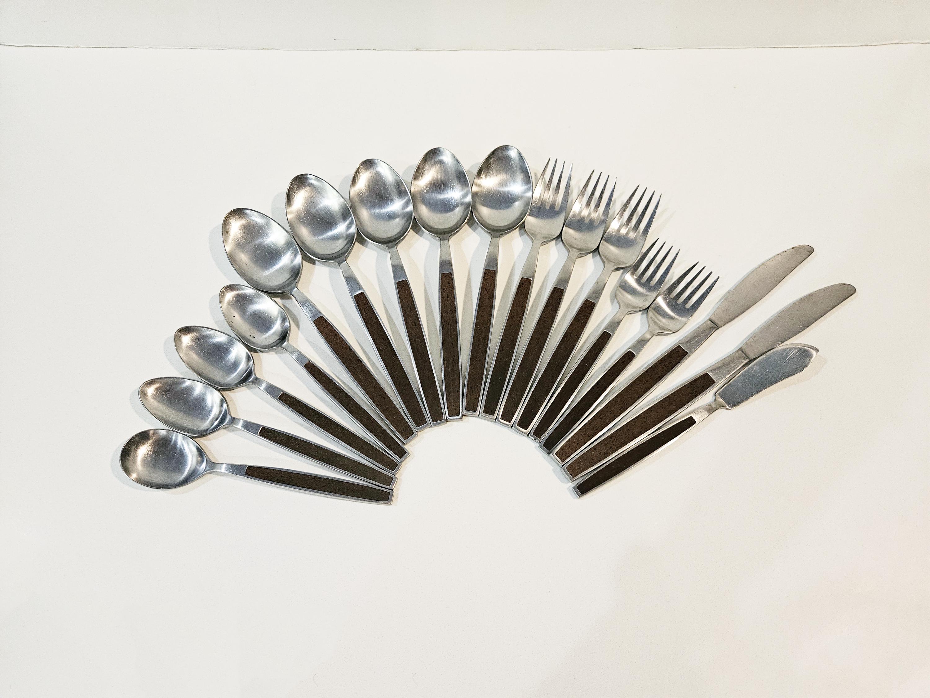 MCM SRI Stanley Roberts Pasadena Stainless 17 Pcs - Danish Modern