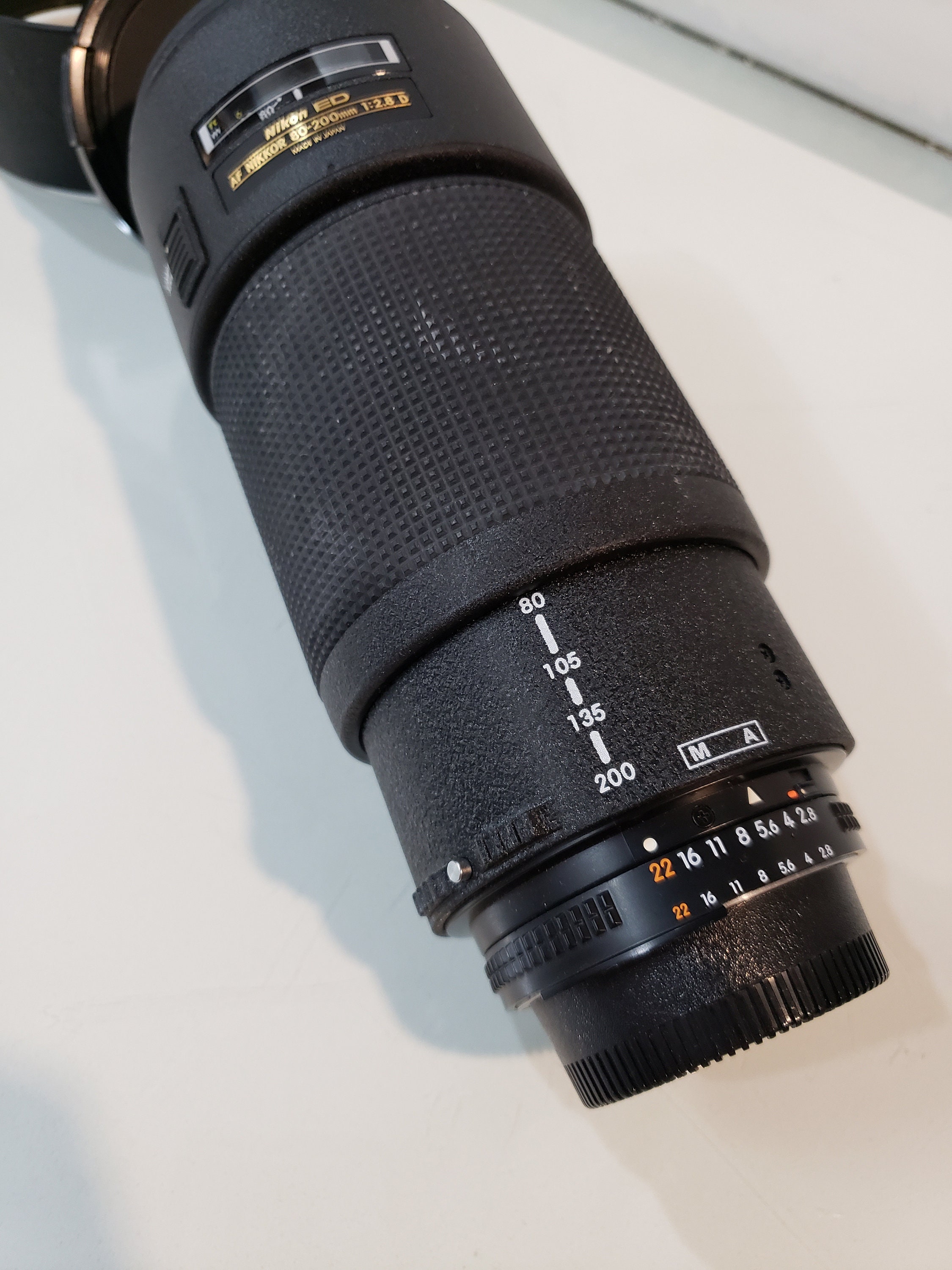 Nikon ED AF NIKKOR 80-200mm F/2.8d Japan - Nikon L37c 77mm Nikon ED AF NIKKOR 80-200mm F/2.8d Japan - Nikon L37c 77mm