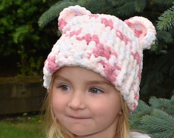 Bear hats made in baby, toddler and child sizes (0 months to 7 years) Made from super soft and thick yarn perfect for winter time.